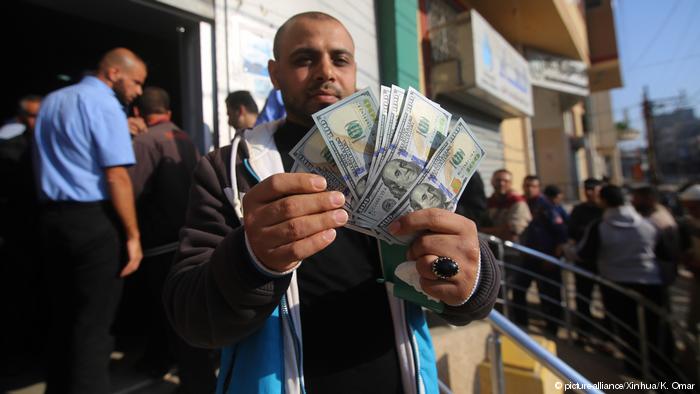 اسرائیل مانع از پرداخت ١٣ میلیون دلار به نوار غزه شد
