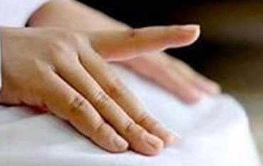 تحقیقی پیرامون تحریك انگشت اشاره در تشهد