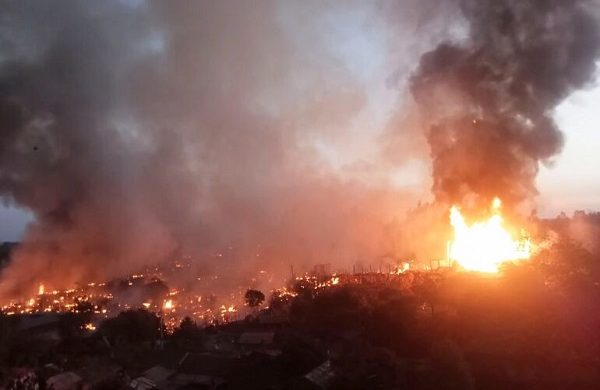 آوارگی هزاران نفر در پی آتش‌سوزی در اردوگاه مسلمانان «روهینگیا»